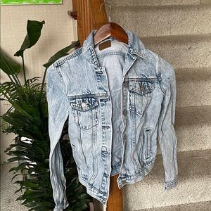 GAP Perfect Light Blue Icon Denim Jacket